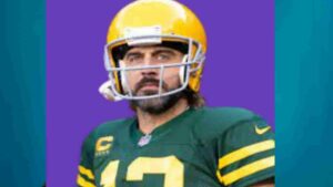 Aaron-Rodgers-A-Look-at-the-NFL-Amazing-Top-Star's-Career-and-Legacy